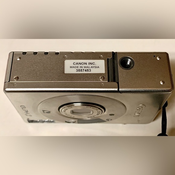 1999 Vintage Canon ELPH 2 APS Film Point and Shoot Camera - Picture 11 of 14